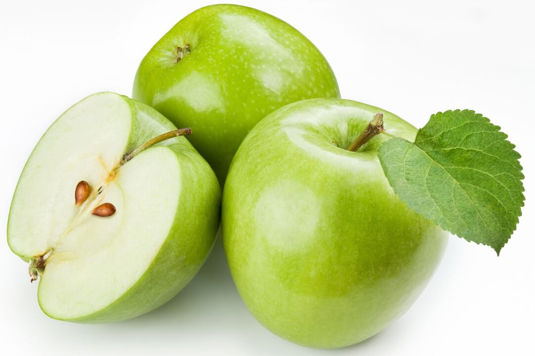 Ābolus var iekļaut badošanās dienas uzturā uz kefīra